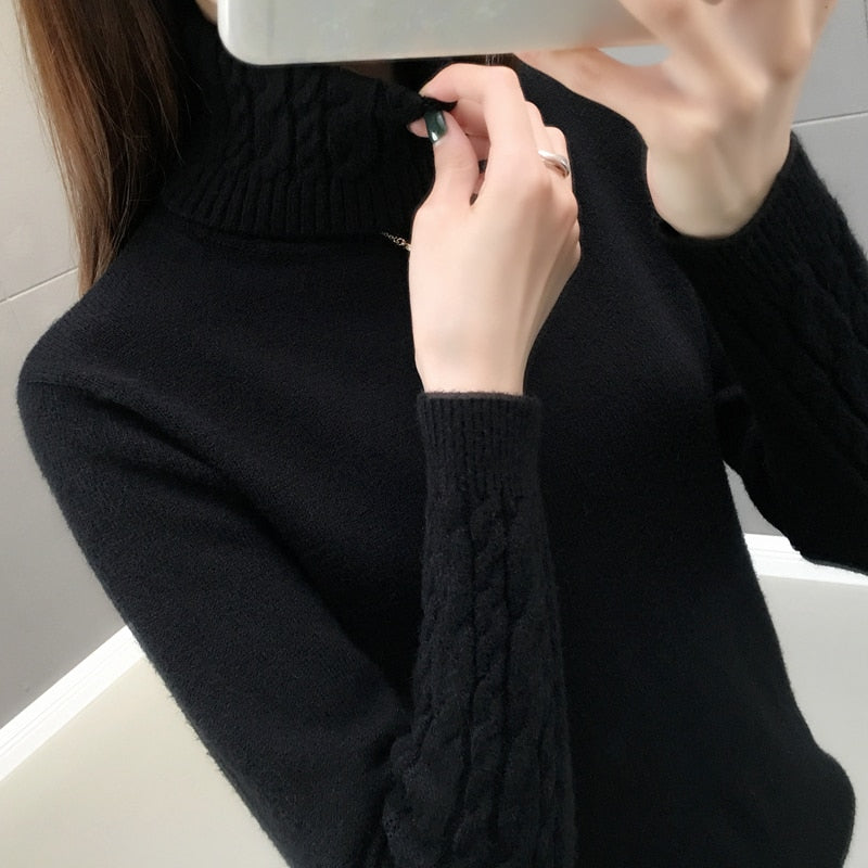 Woolen Turtleneck Pullover