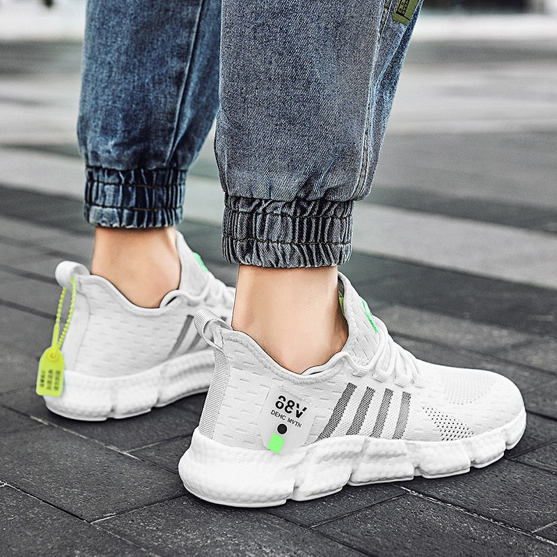 4STRIPE Lightweight Casual Sneakers