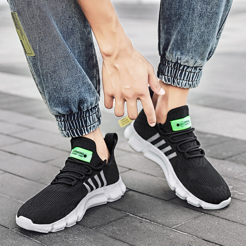 4STRIPE Lightweight Casual Sneakers